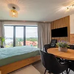 Blue Horizon P R A T U M アパート *