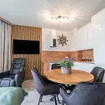 Blue Horizon P R A T U M アパート