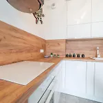 Blue Horizon P R A T U M アパート